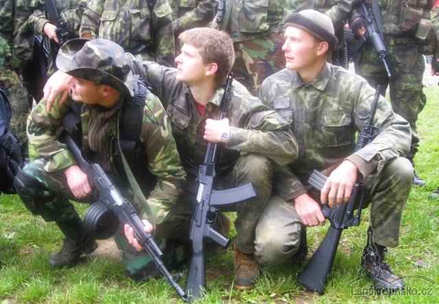 04 airsoft.jpg